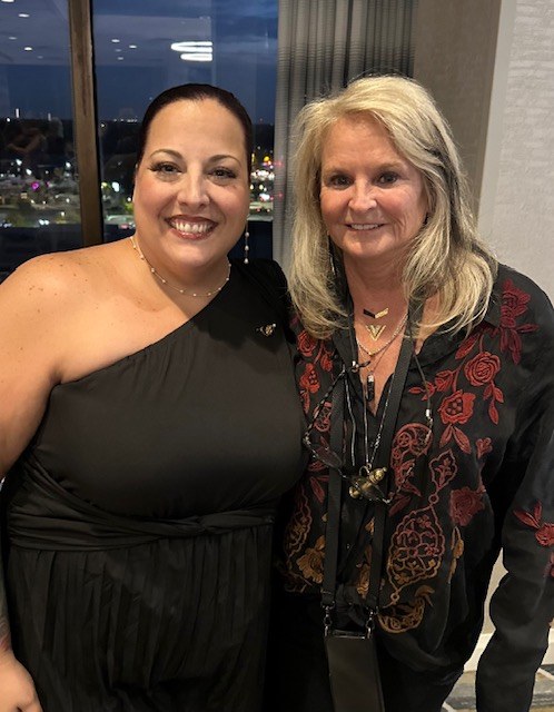 Carolyn with Leah Stiles, founder of SEA WAVES